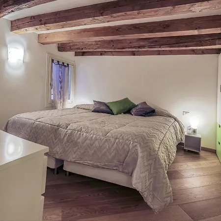 Apartment Dream House *