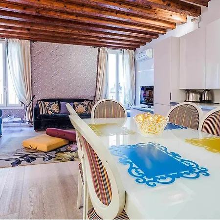 Dream House Apartment *
