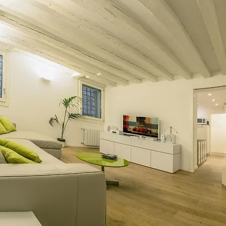 Dream House דירה